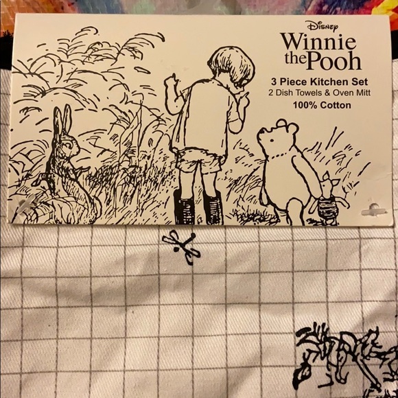 3 Piece Kitchen Set 2 Dish Towels, 1 Oven Mitt Disney Winnie the Pooh Cotton NWT - Picture 3 of 7